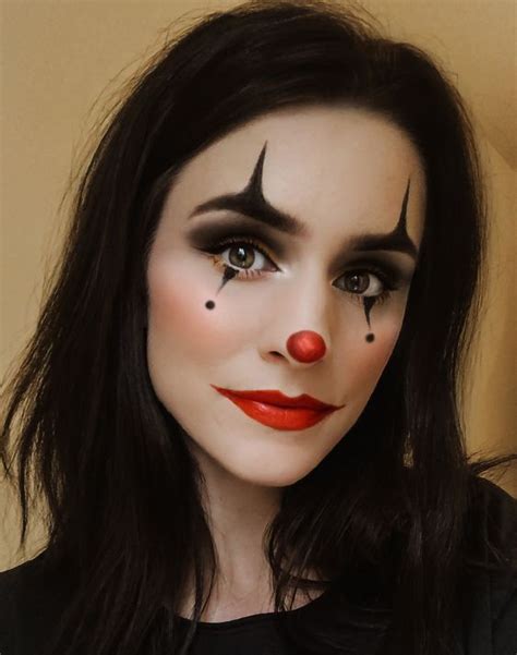 40 Simple Halloween Makeup Ideas » Lady Decluttered Easy Clown Makeup ...