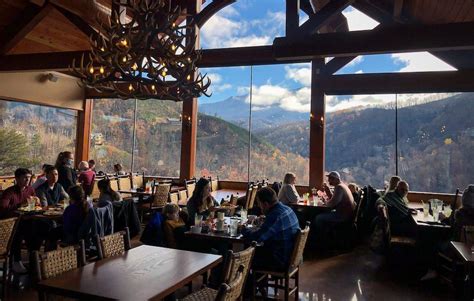 4 Restaurants in Gatlinburg with a View You Have to Try