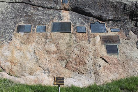 Independence Rock Names