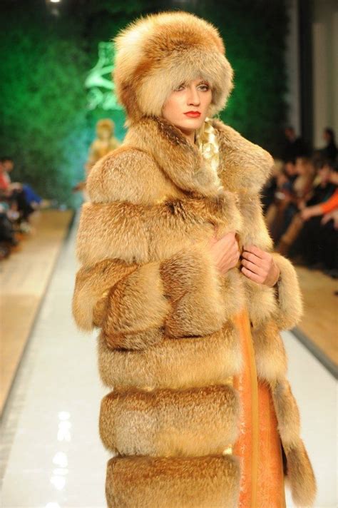 Red fox furs | Fur coat, Fur, Fox coat