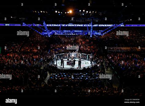 Ufc fight o2 arena hi-res stock photography and images - Alamy