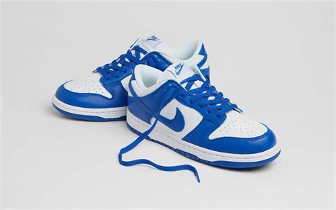 Nike Dunk Low Kentucky, Men's Fashion, Footwear, Sneakers on Carousell