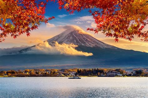 Premium Photo | Fuji mountain and kawaguchiko lake at sunset