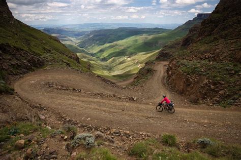 Sani Pass - 4x4 track in the Southern Drakensberg - Antbear Lodge