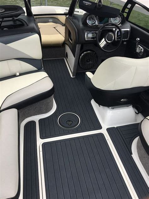 Malibu Boats Interior