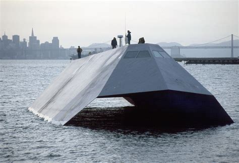 File:US Navy Sea Shadow stealth craft.jpg - Wikipedia, the free ...