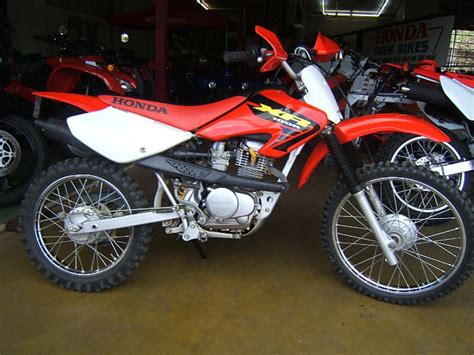 Honda Honda XR100R - Moto.ZombDrive.COM