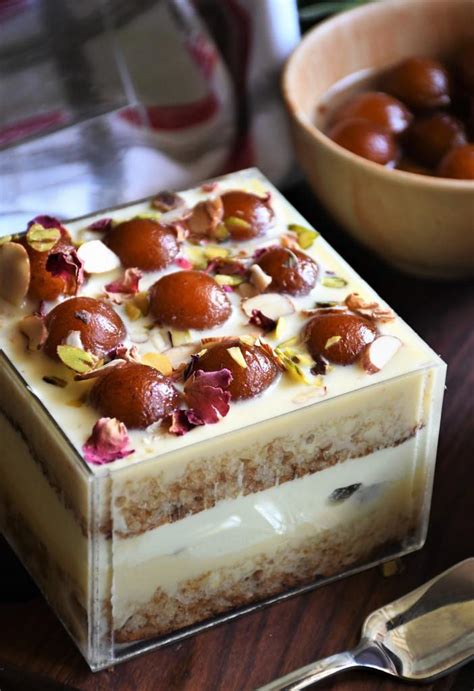 Gulab Jamun Rabdi Box Cake – Gayathri's Cook Spot