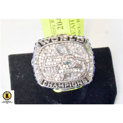 SEATTLE SEAHAWKS REPLICA SUPER BOWL RING