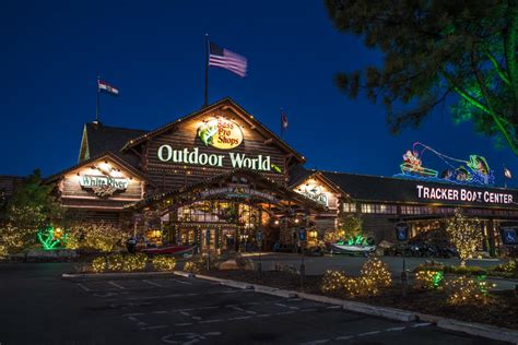 Bass Pro Shops® Outdoor World®: The Grandaddy of All Outdoor Stores