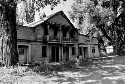 The Nevada Traveler: Paradise Valley has a unique building history ...