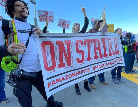 Missouri workers join worldwide strike against Amazon – People's World