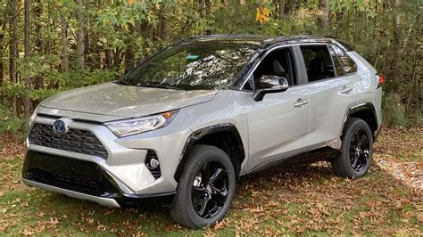 2021 RAV4 XSE Hybrid Shines, But What Shade Shines Best? | Torque News