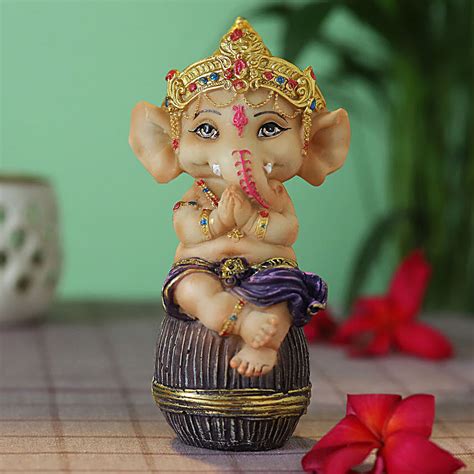 Bal Ganesh Statue