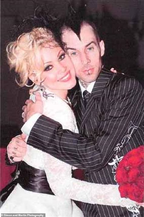 Travis Barker's 2004 wedding to Shanna Moakler photosas he proposes to Kourtney Kardashian ...