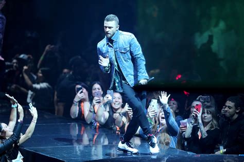 Review: Justin Timberlake falls short on latest concert tour