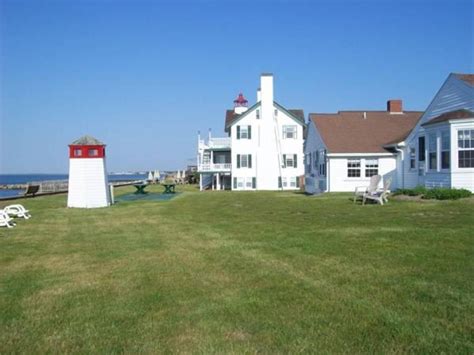 Lighthouse Inn Cape Cod, West Dennis (MA) - Booking Deals, Photos & Reviews