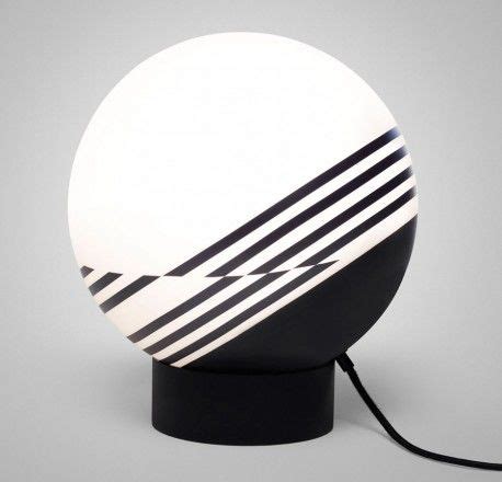 tendenza-geometrie-Optical-light-Lee-Broom-2 Desk Light, Light Table, Cool Lighting, Modern ...