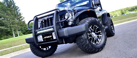 Learn about Jeep Wrangler, Gladiator Grille Guards from ARIES