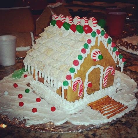 Gingerbread House Icing | Recipe | Gingerbread house icing, Gingerbread ...