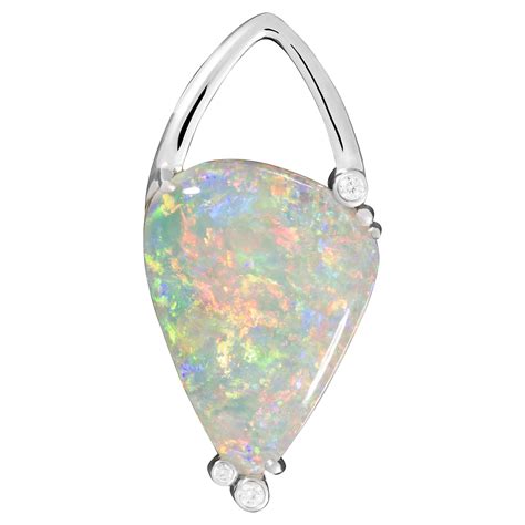 White Opal Pendant in 18ct Gold (PE006) - Opal Copying Company Pty Ltd