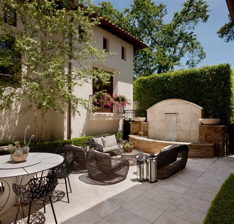 16 Beautiful Mediterranean Patio Designs That Will Replenish Your Energy