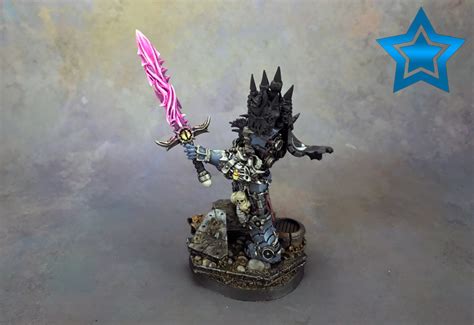 How to Paint a Power Sword for Warhammer 40K (Tutorial)