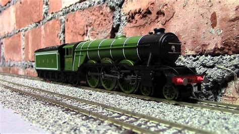 Opening the new OO Hornby Flying Scotsman with TTS sound - YouTube