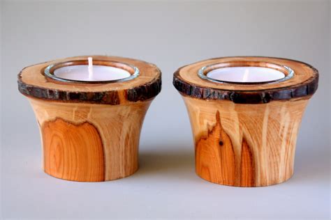 Paar von natürlichen Kanten irische Eibe Teelichter / Wooden Candle ...