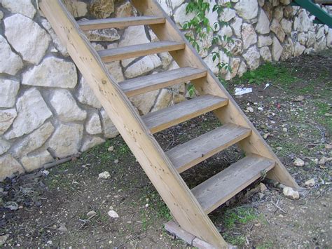 Wooden Ladder Free Stock Photo - Public Domain Pictures