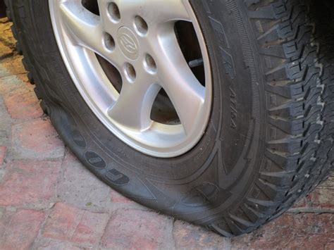 Flat Tyre Free Stock Photo - Public Domain Pictures