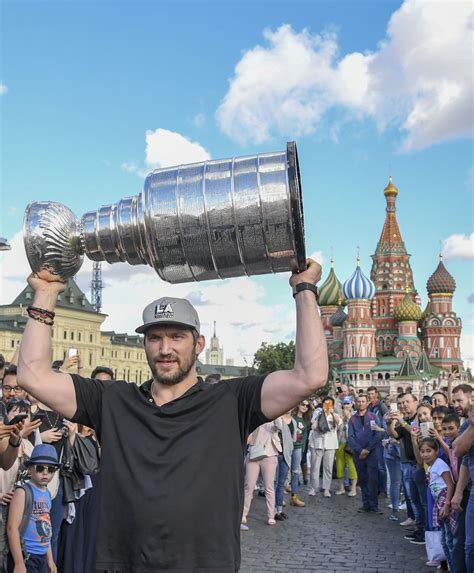 ‘It was incredible’: Capitals captain Alex Ovechkin brings Stanley Cup ...