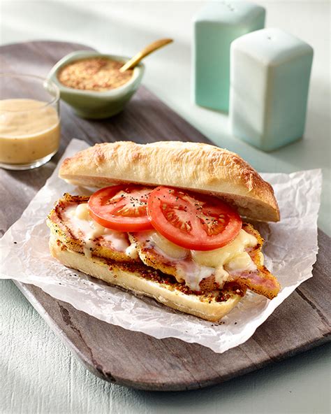 Peameal Bacon Sandwich | Foodland Ontario