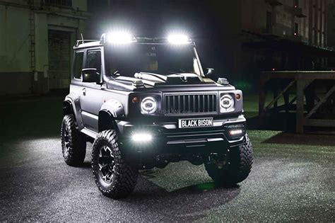 Suzuki Jimny transformed into baby G Wagon - Modified tyres, Higher GC, New LEDs