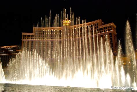 "Bellagio Fountains - Las Vegas" by Roxanne Persson | Redbubble