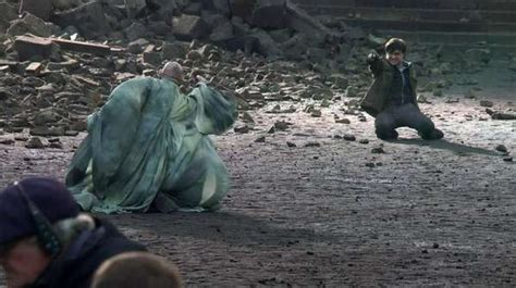 15+ New Deathly Hallows: Part 2 battle at Hogwarts behind-the-scenes ...