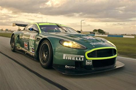 Aston Martin DBR9