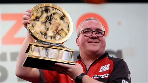 Stephen Bunting wins first major title after epic Michael van Gerwen clash in epic final | LiveScore