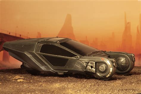 Cinemachines – Collectible Die-Cast Replica – 6” Blade Runner 2049 Spinner – NECAOnline.com