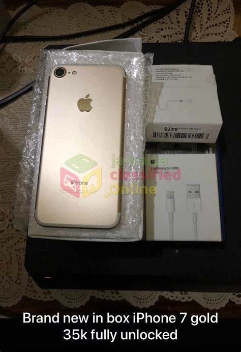 For Sale: IPhone 7 Gold 32gb New Fully Unlocked - Halfway Tree