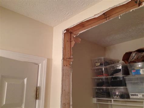 Is this a load bearing wall? - Home Improvement Stack Exchange