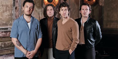Arctic Monkeys Steer The Car to UK TV Circuit: Watch | Pitchfork
