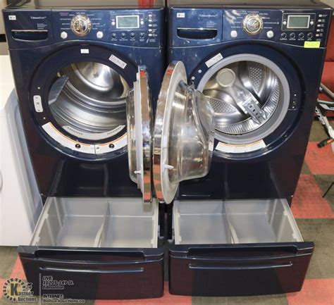 DARK BLUE LG STEAM SERIES WASHER AND DRYER SET