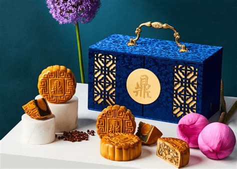 Best mooncakes in Singapore for Mid-Autumn Fest 2021 | Honeycombers