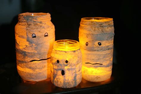 Easy Halloween Crafts for Kids | Reader's Digest