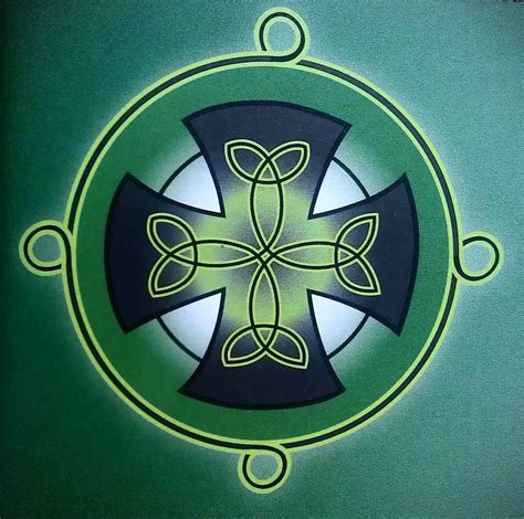 Celtic design Celtic Knots, Celtic Symbols, Celtic Tree, Irish Celtic, Celtic Cross Tattoos ...