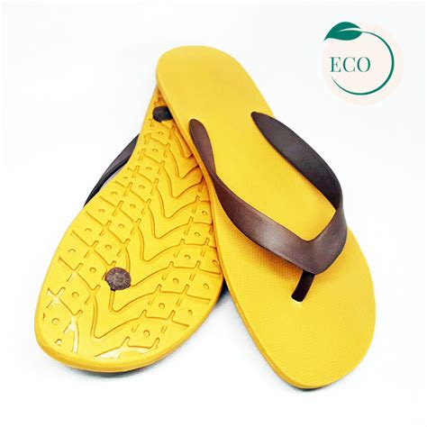 ECO-FRIENDLY NATURAL RUBBER SLIPPERS - Capitol