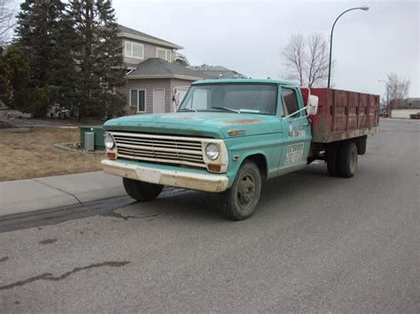 1969 Ford F-350 Truck | Older Ford truck with stake bed. | Flickr