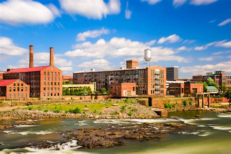 Columbus, Georgia, USA downtown skyline on the Chattahoochee Riv - The ...