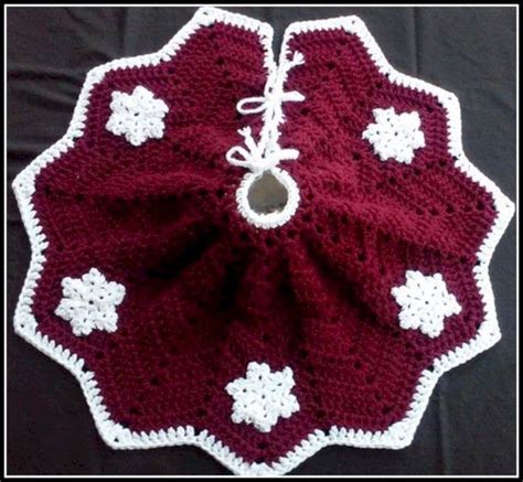 Free Printable Crochet Christmas Tree Skirt Pattern